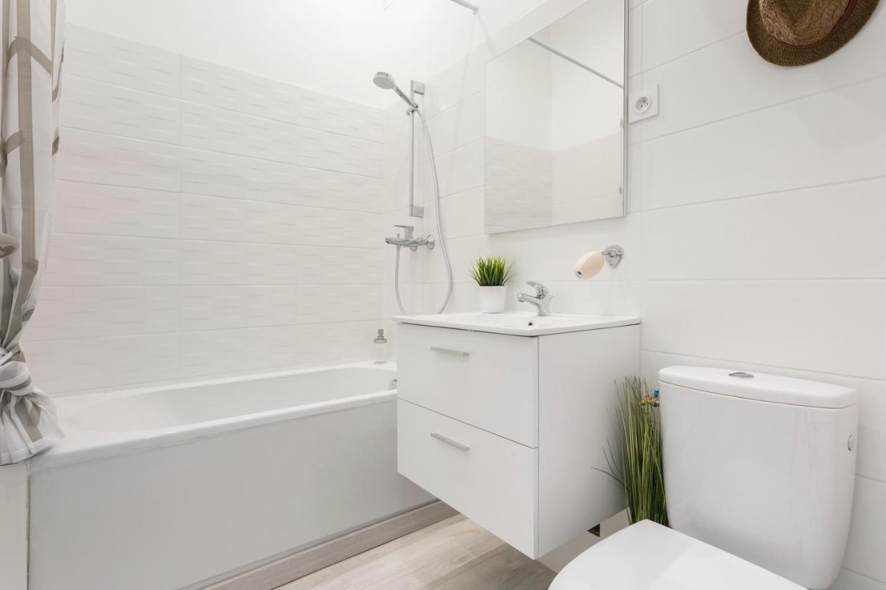 Studio Proche Jean Moulin, Location Courte Duree Beziers Bagian luar foto